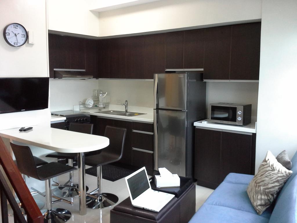 Eton Parkview Lägenhet Makati City Exteriör bild
