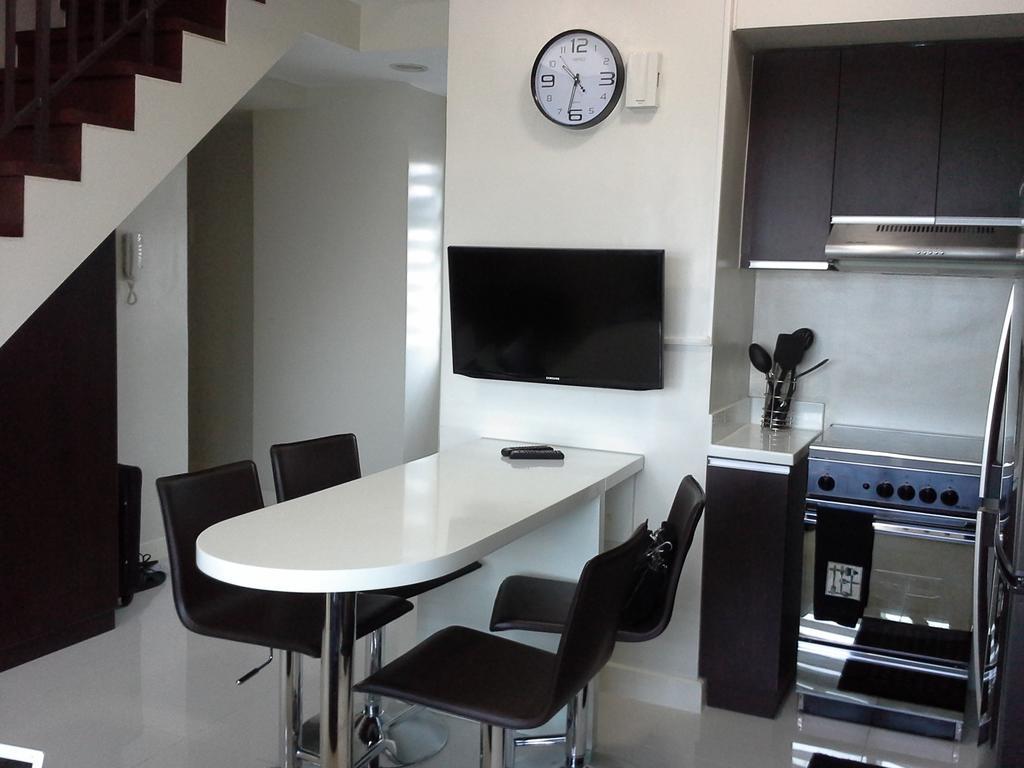 Eton Parkview Lägenhet Makati City Exteriör bild