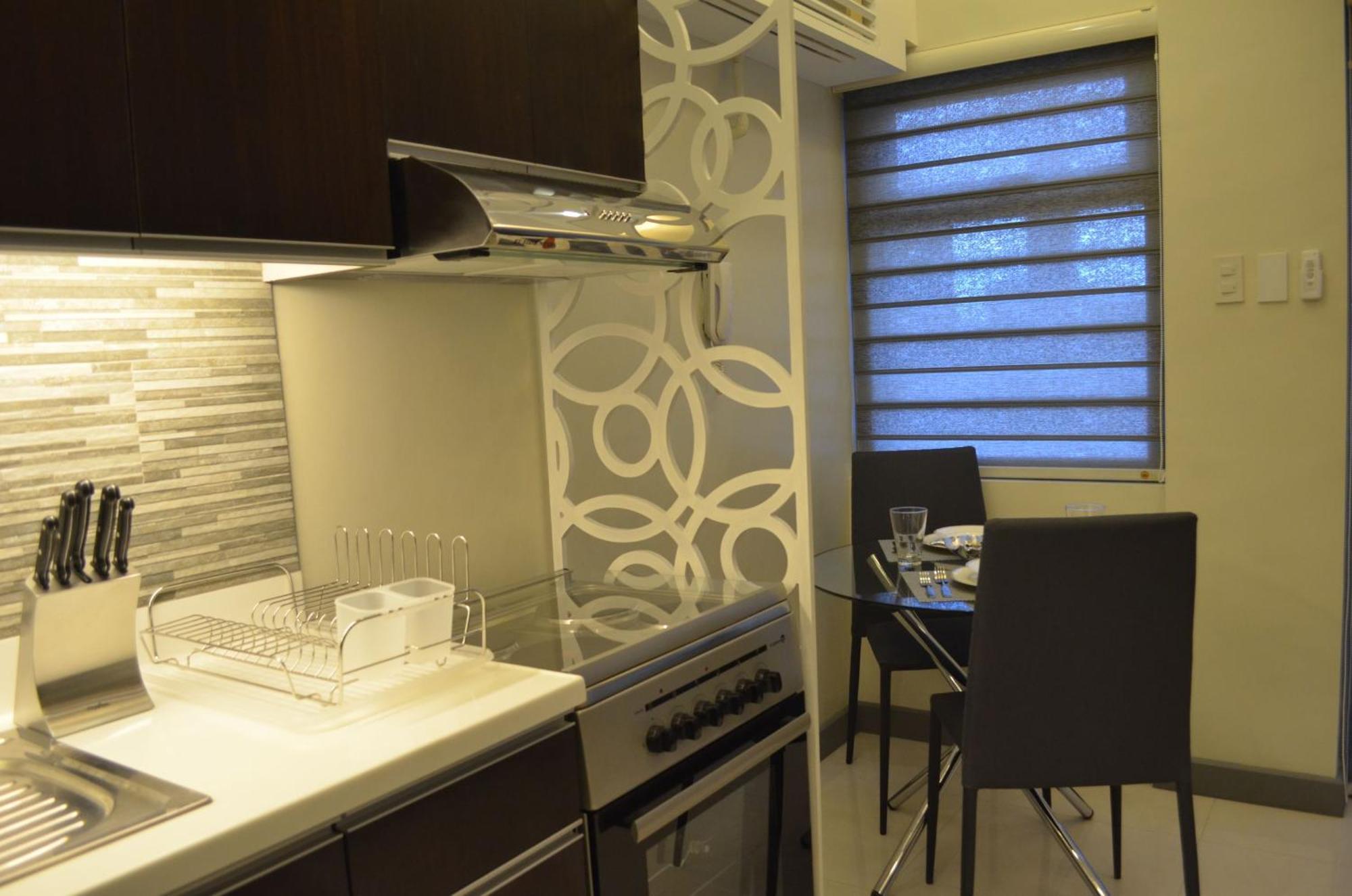 Eton Parkview Lägenhet Makati City Exteriör bild