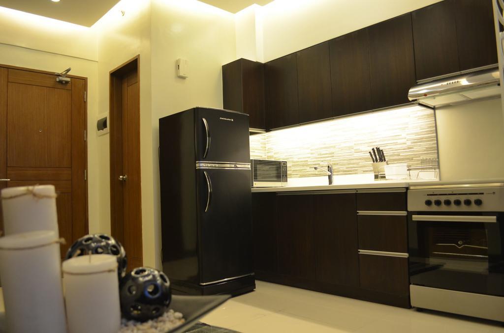 Eton Parkview Lägenhet Makati City Exteriör bild